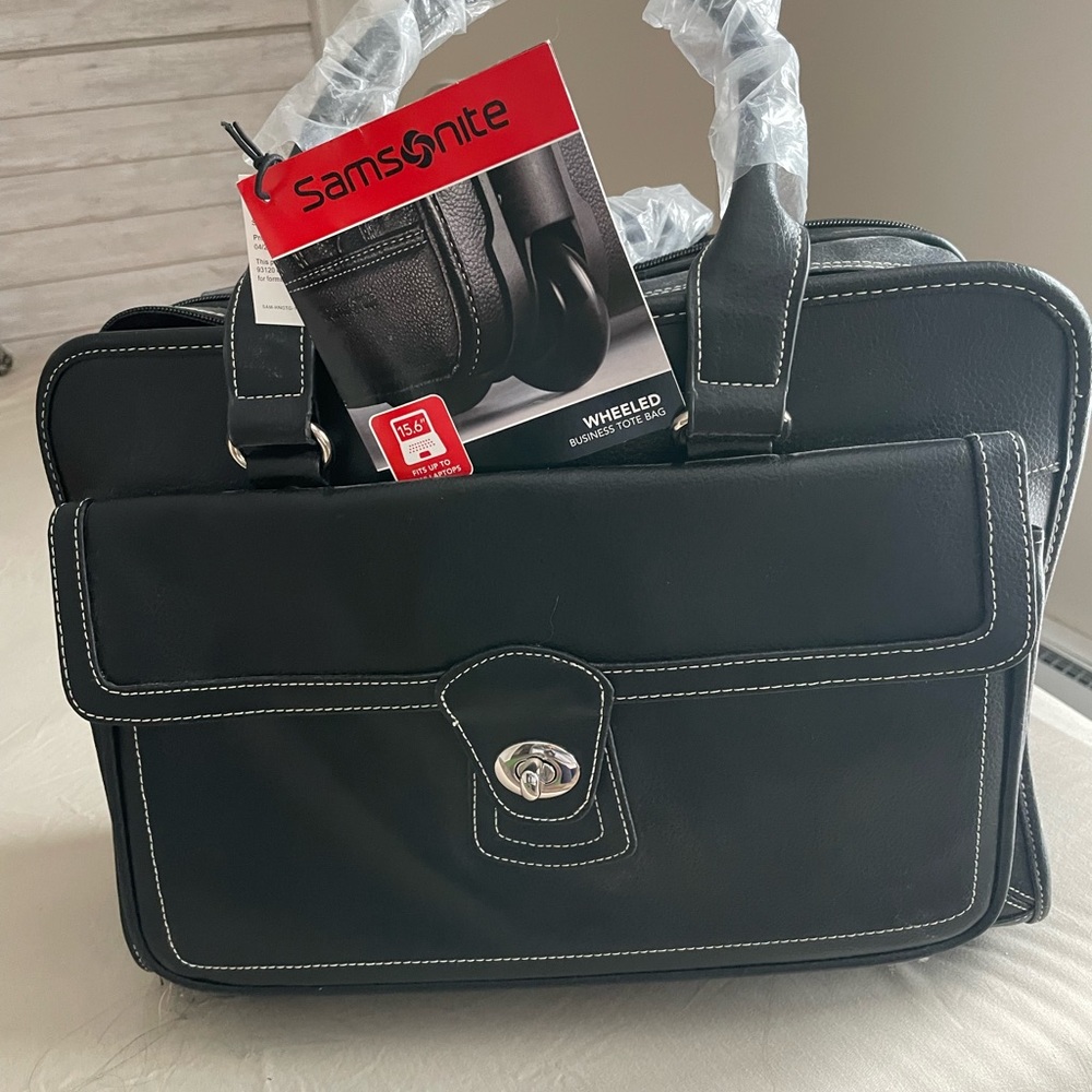 NWT rolling tote bag